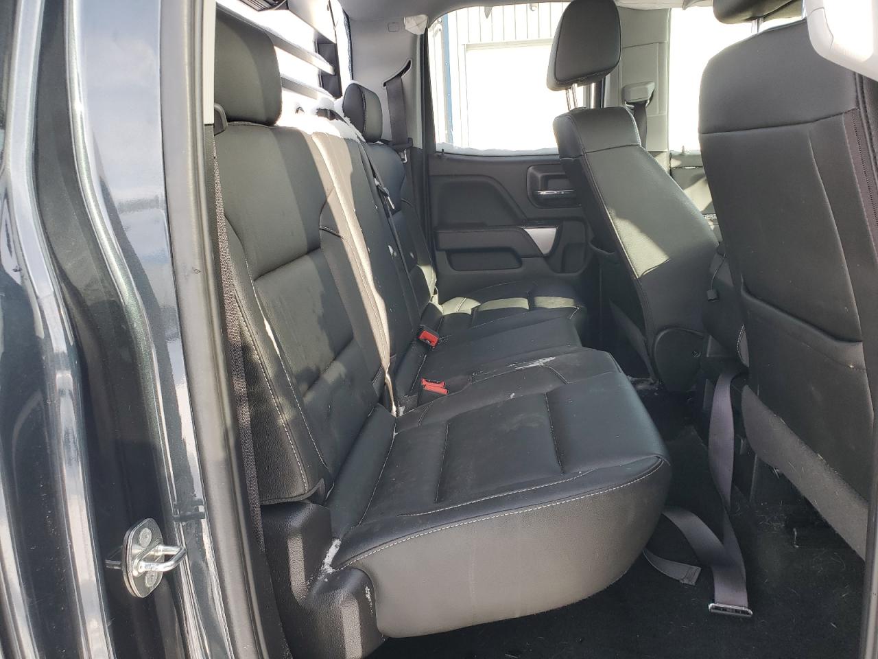 2018 Chevrolet Silverado - Image 11