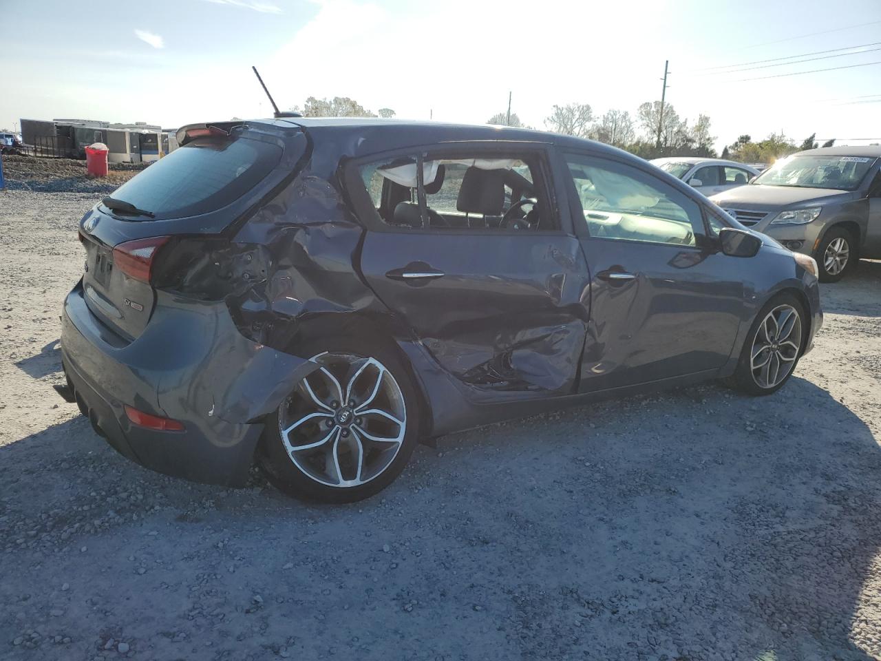 2016 Kia Forte - Image 3