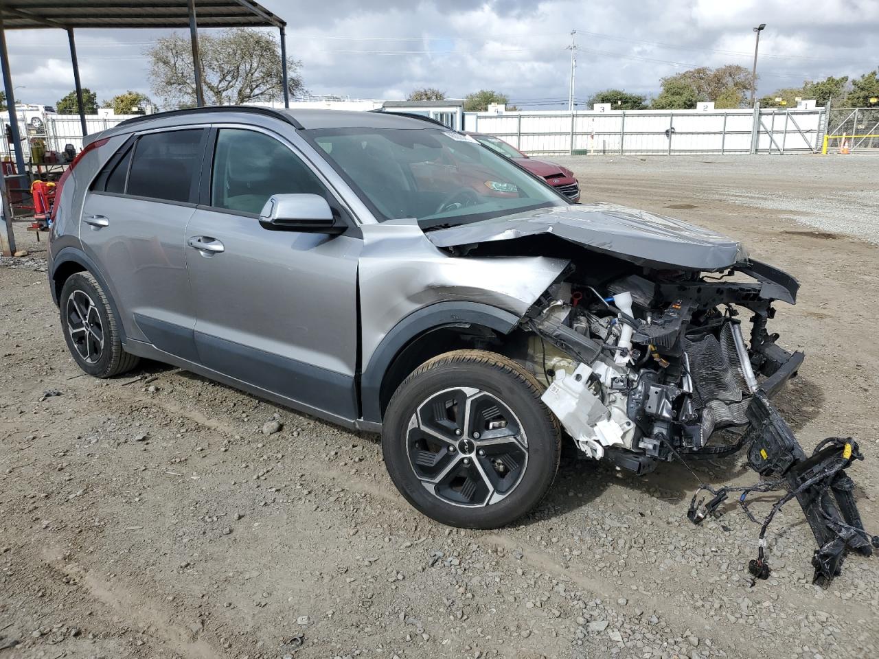 2023 Kia Niro - Image 4