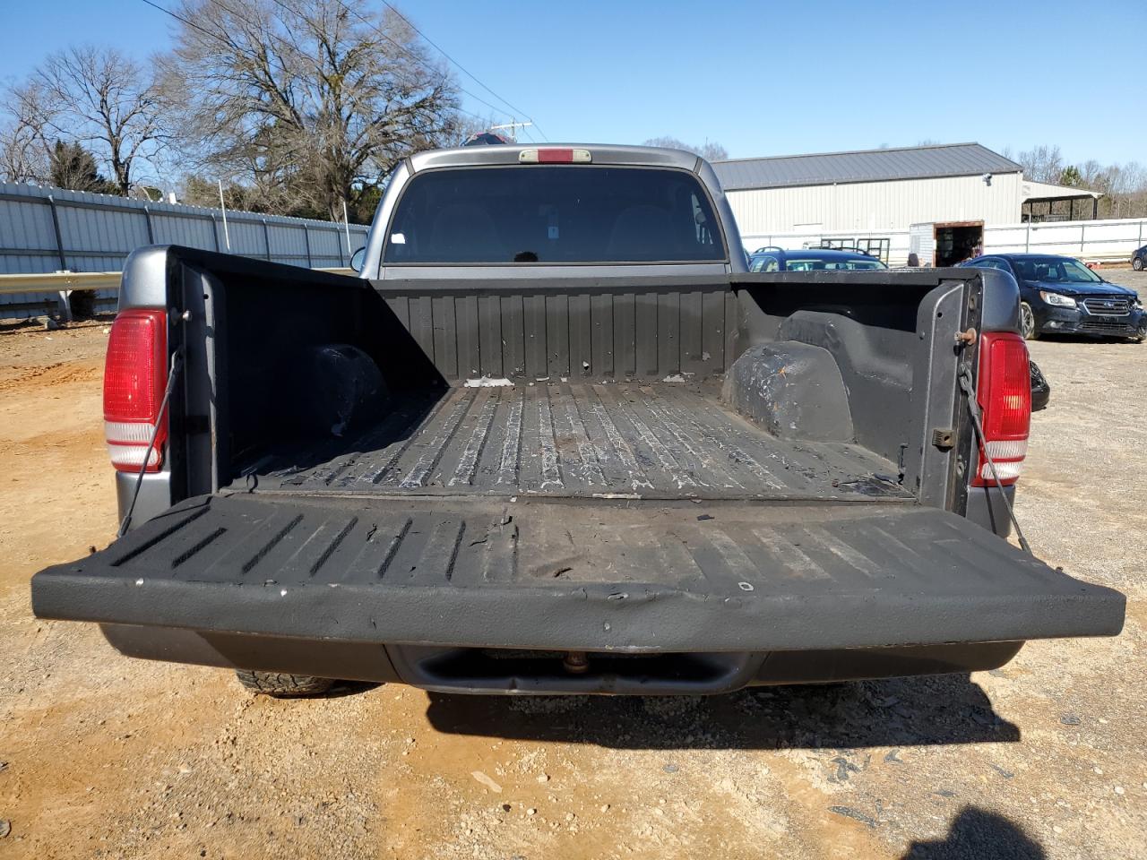 2001 Dodge Dakota - Image 11