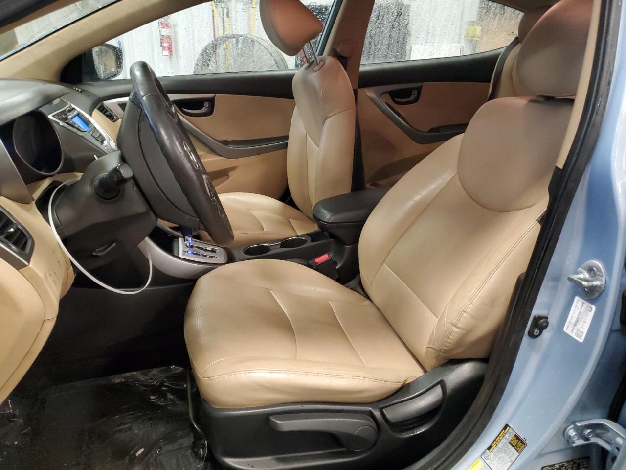 2012 Hyundai Elantra - Image 7