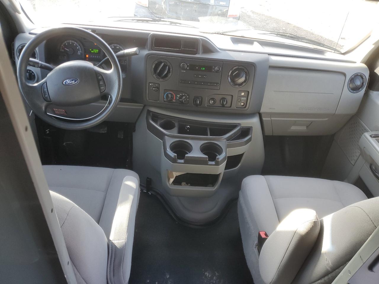 2014 Ford Econoline - Image 8