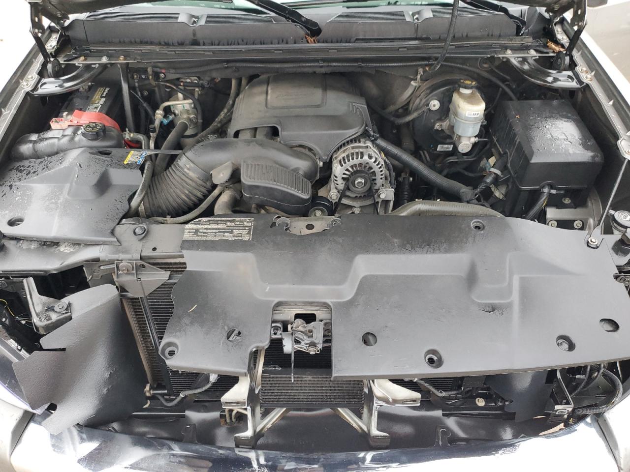 2009 Chevrolet Silverado - Image 11