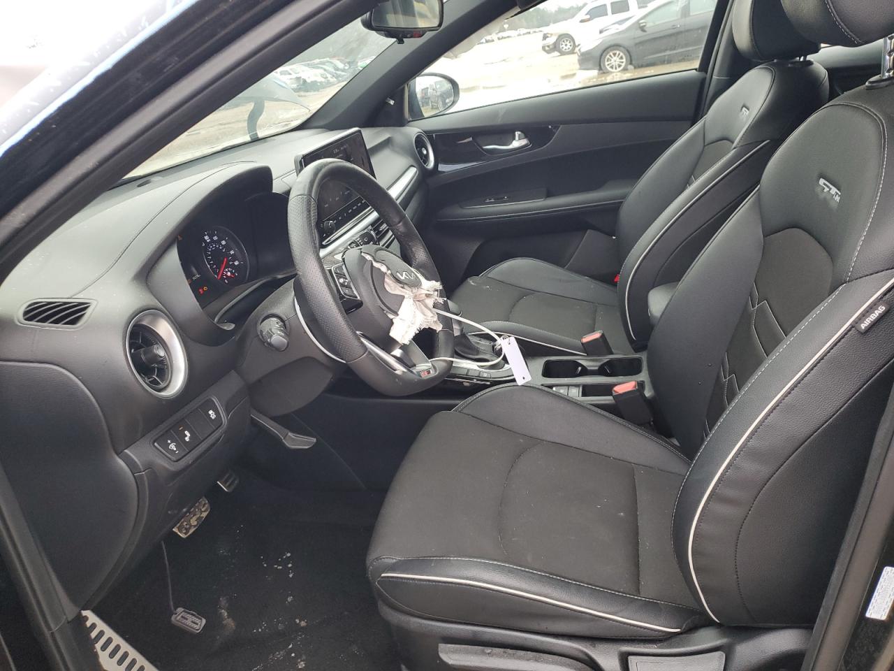 2024 Kia Forte - Image 7