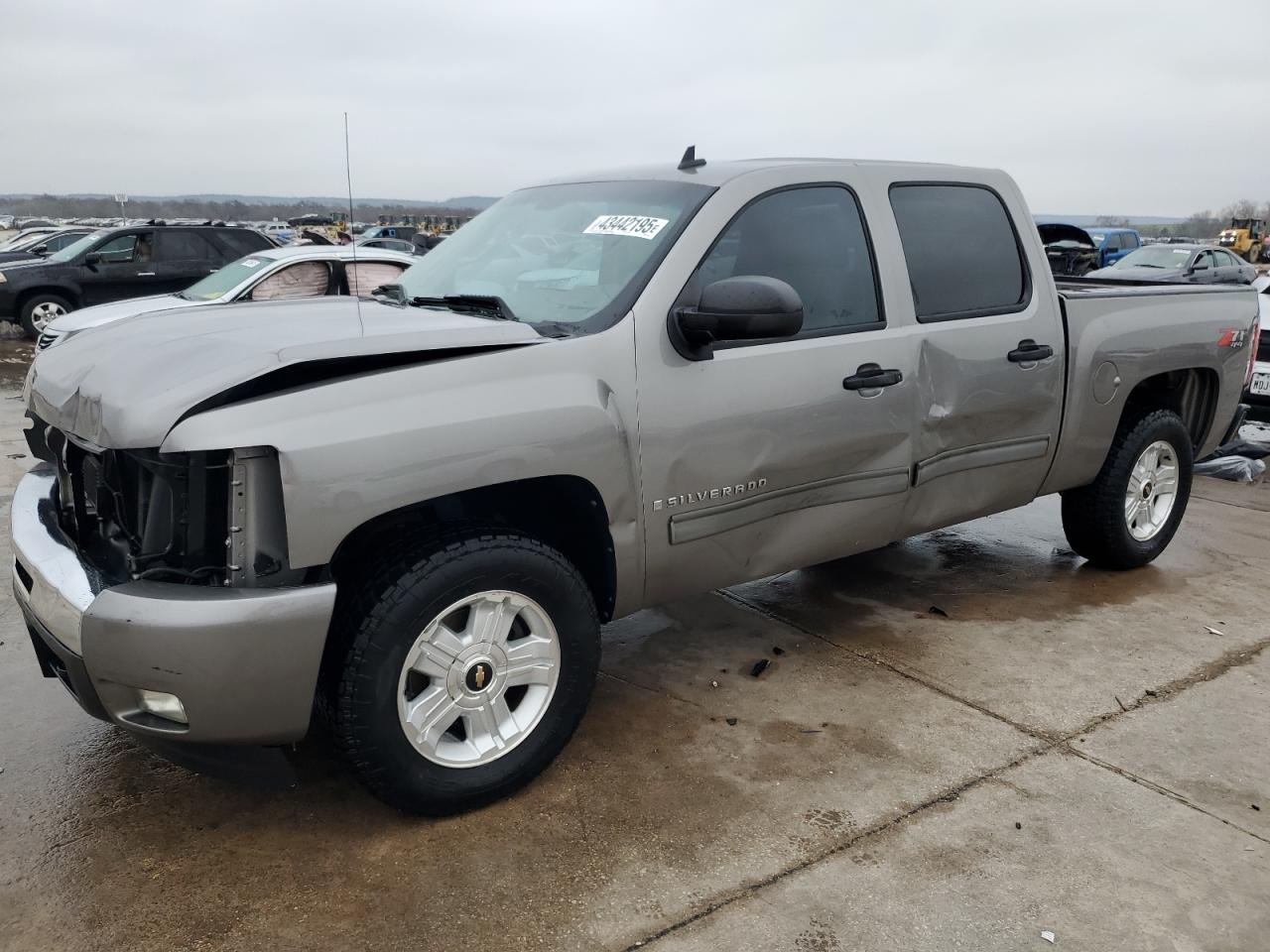 2009 Chevrolet Silverado - Image 1