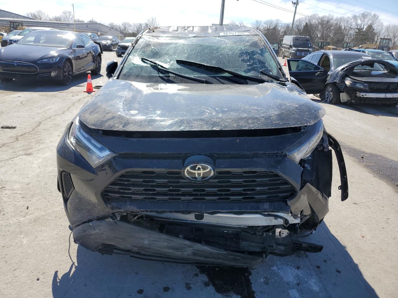 2023 Toyota RAV 4 - Image 5
