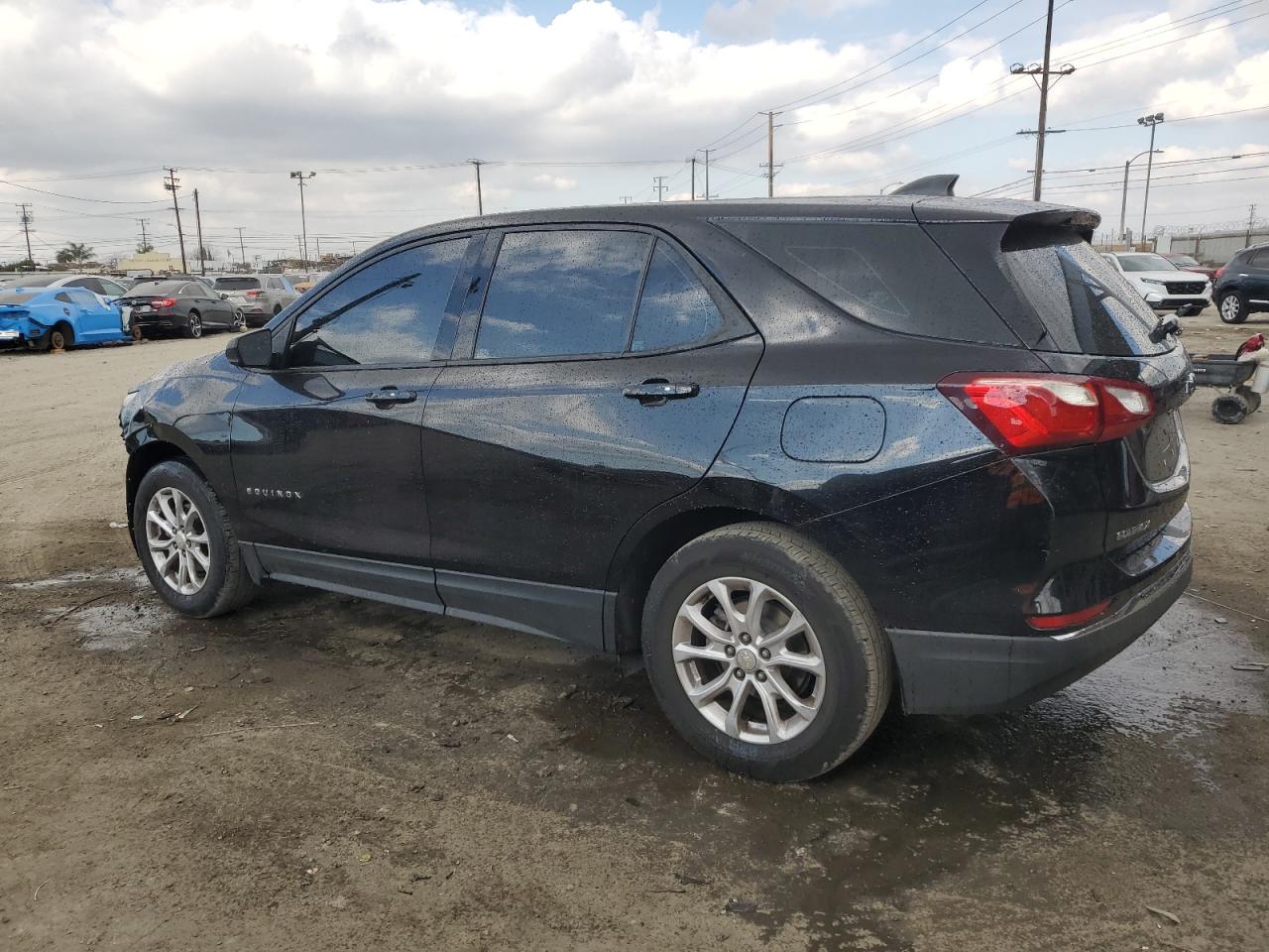 2018 Chevrolet Equinox - Image 2
