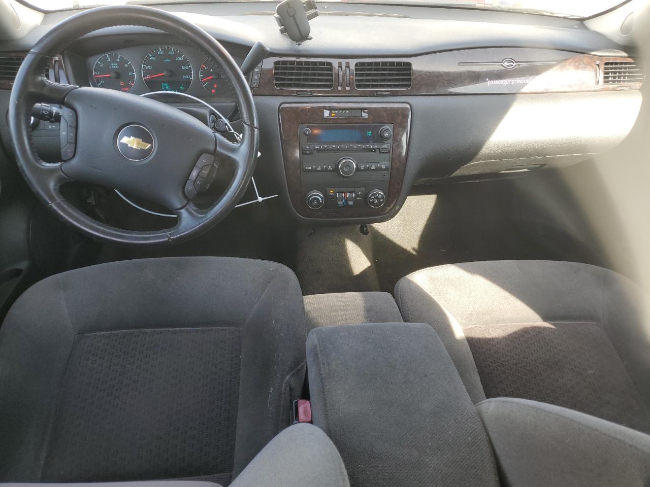 2012 Chevrolet Impala - Image 8