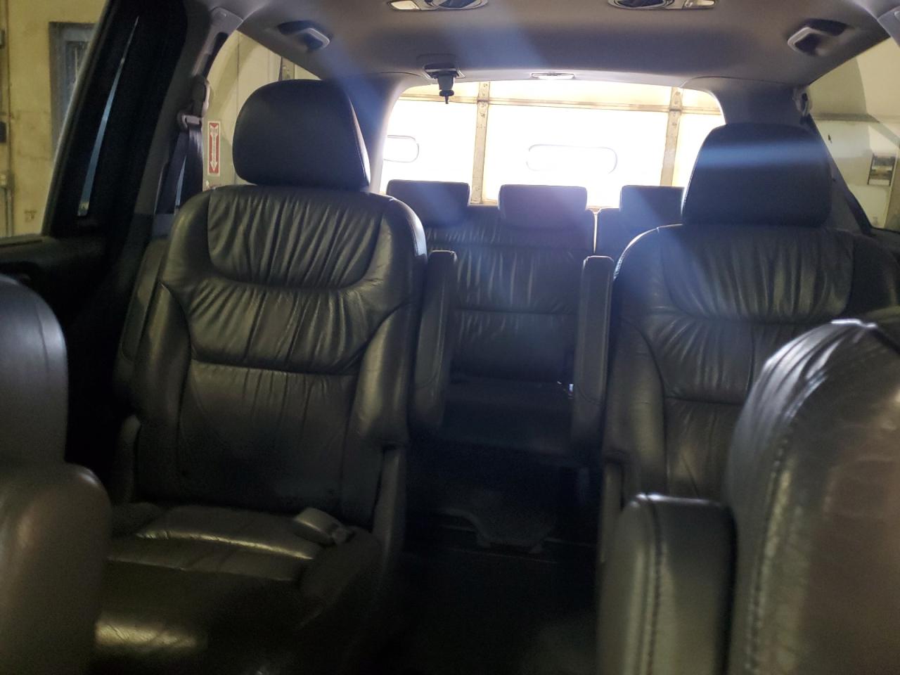 2007 Honda Odyssey - Image 10