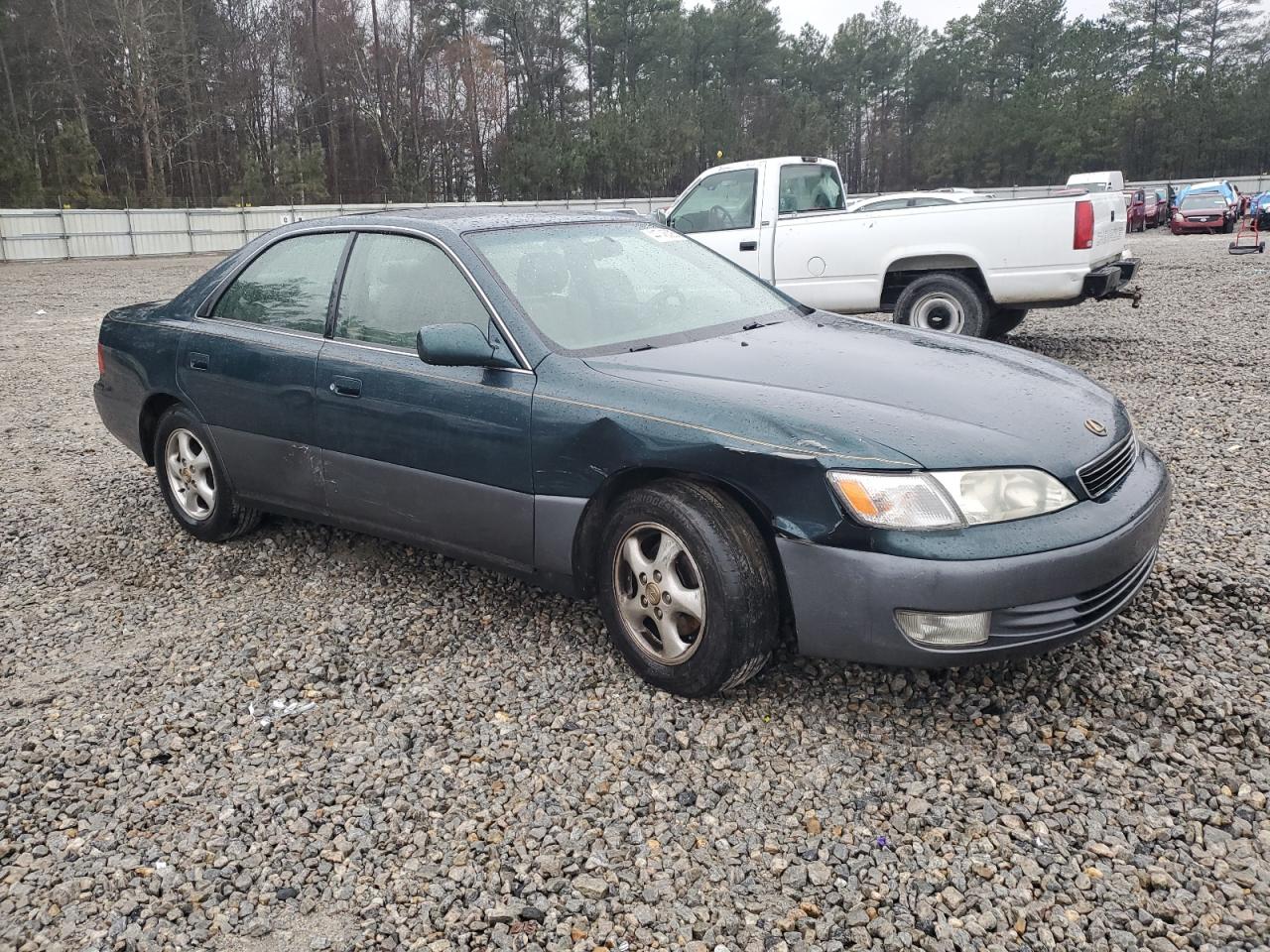 1997 Lexus ES - Image 4