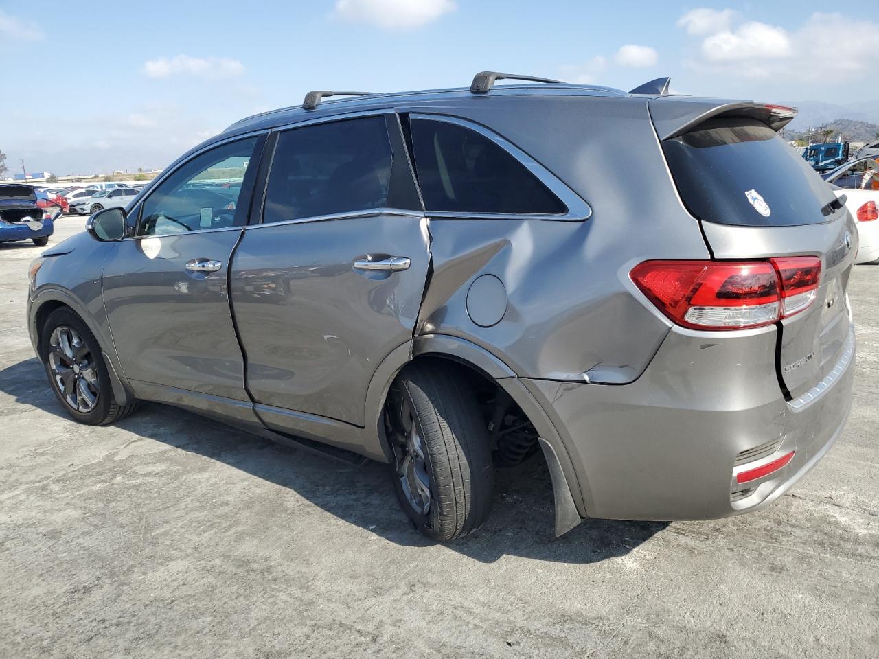 2018 Kia Sorento - Image 2