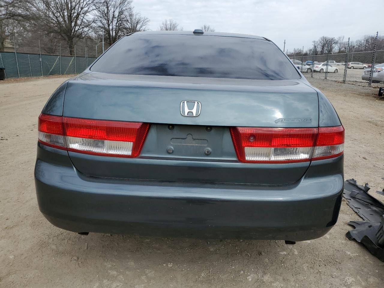 2004 Honda Accord - Image 6