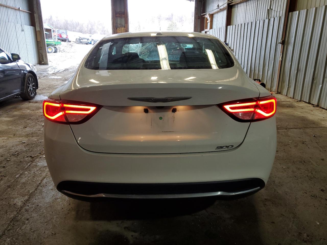 2016 Chrysler 200 - Image 6