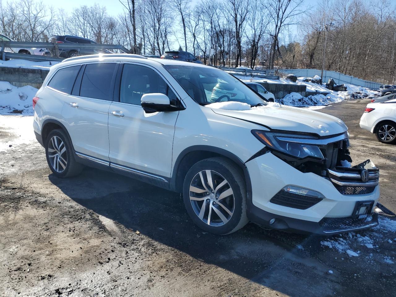 2017 Honda Pilot - Image 4
