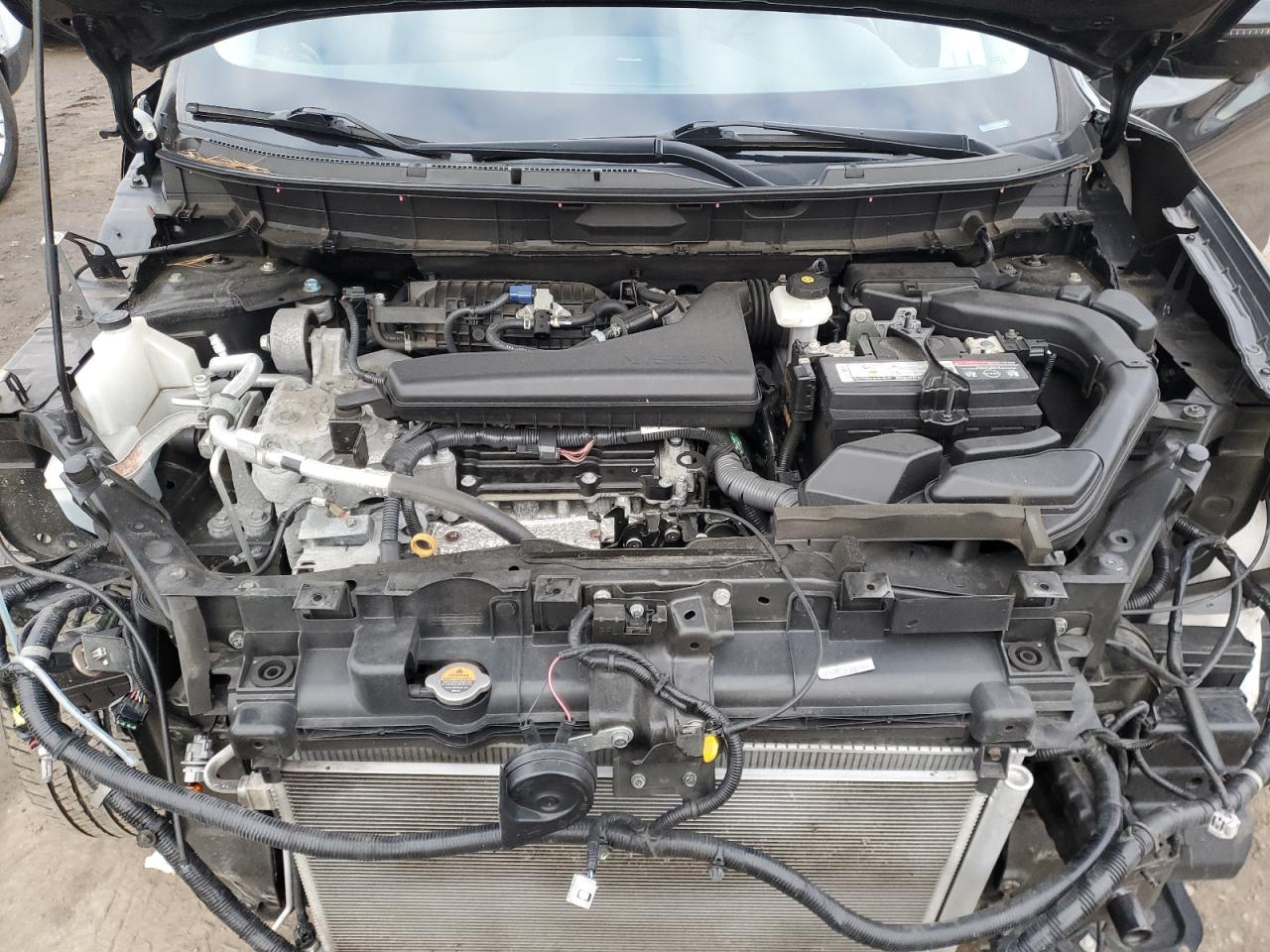 2020 Nissan Rogue - Image 12