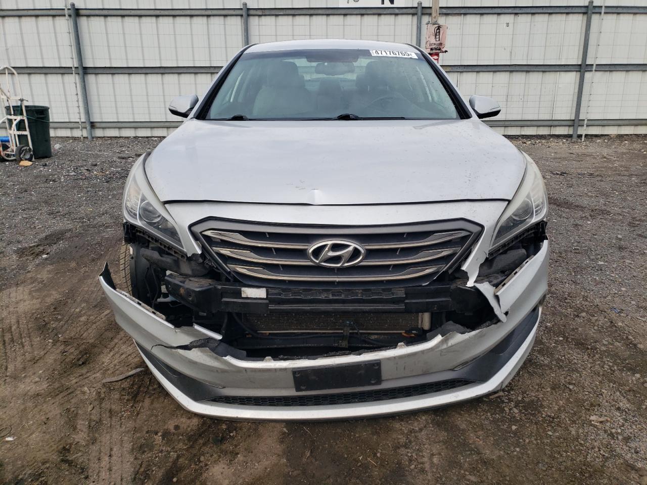 2015 Hyundai Sonata - Image 5