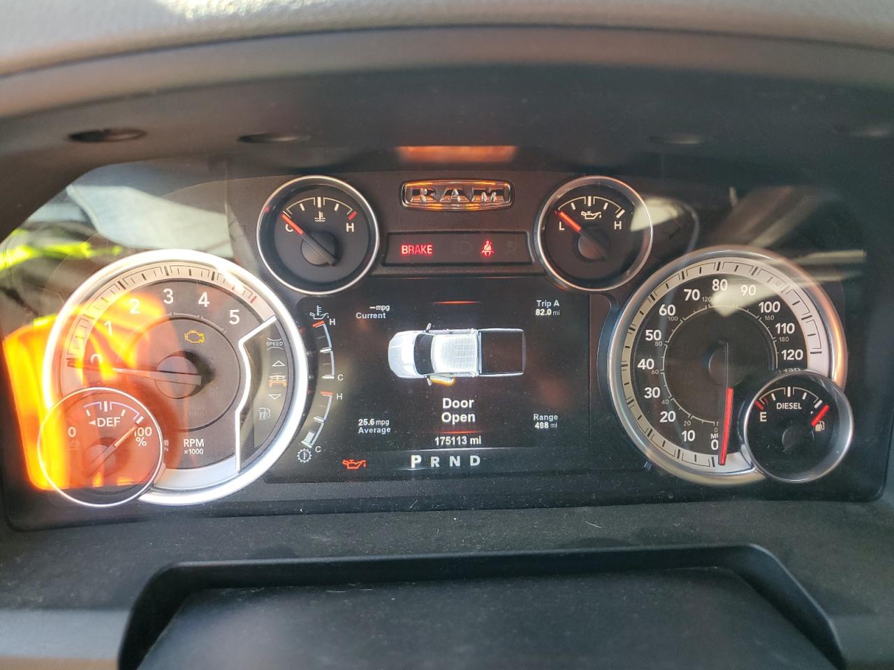 2015 RAM 1500 - Image 9