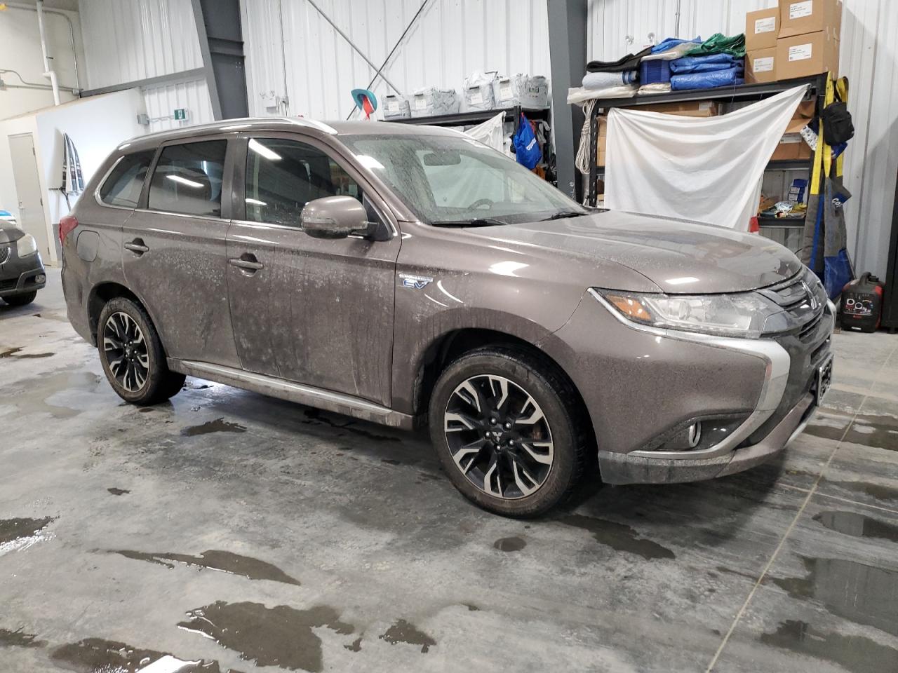 2018 Mitsubishi Outlander - Image 4