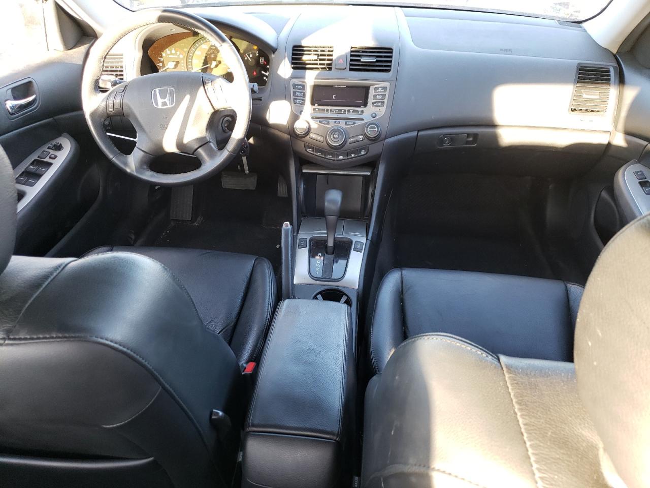 2007 Honda Accord - Image 8