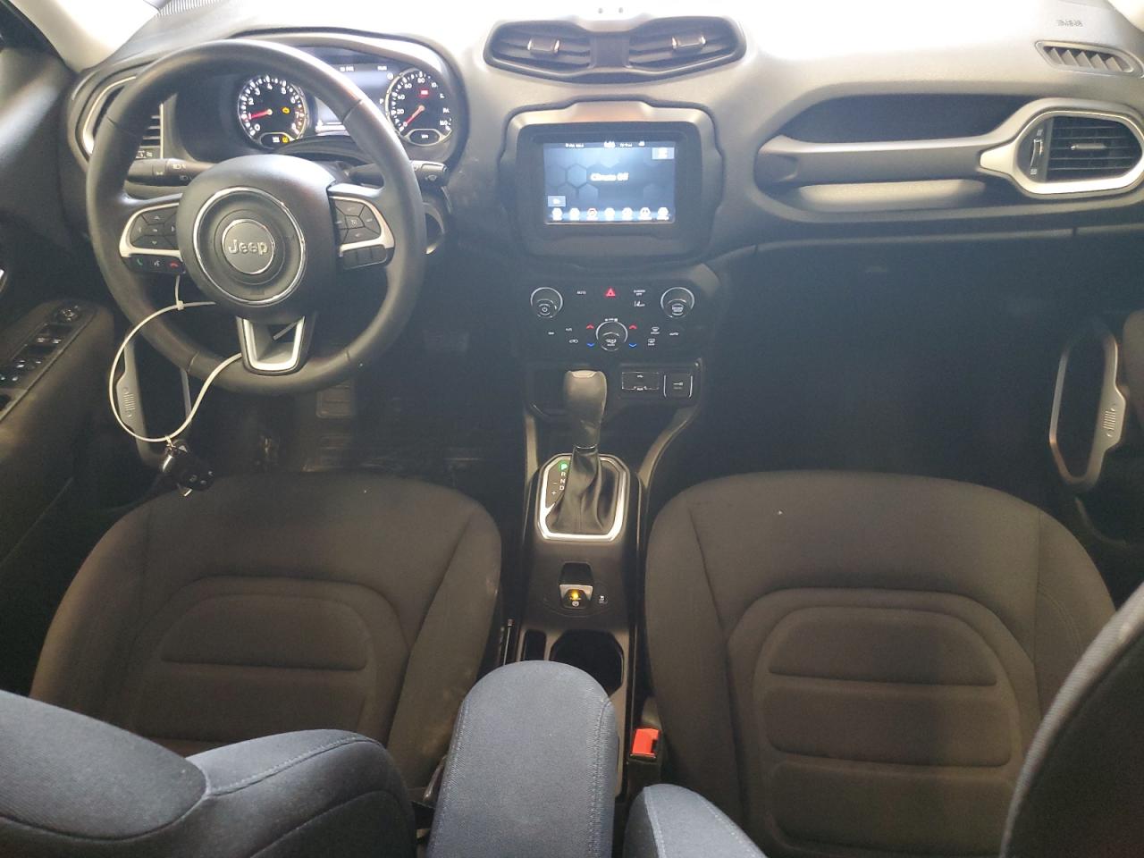 2021 Jeep Renegade - Image 8