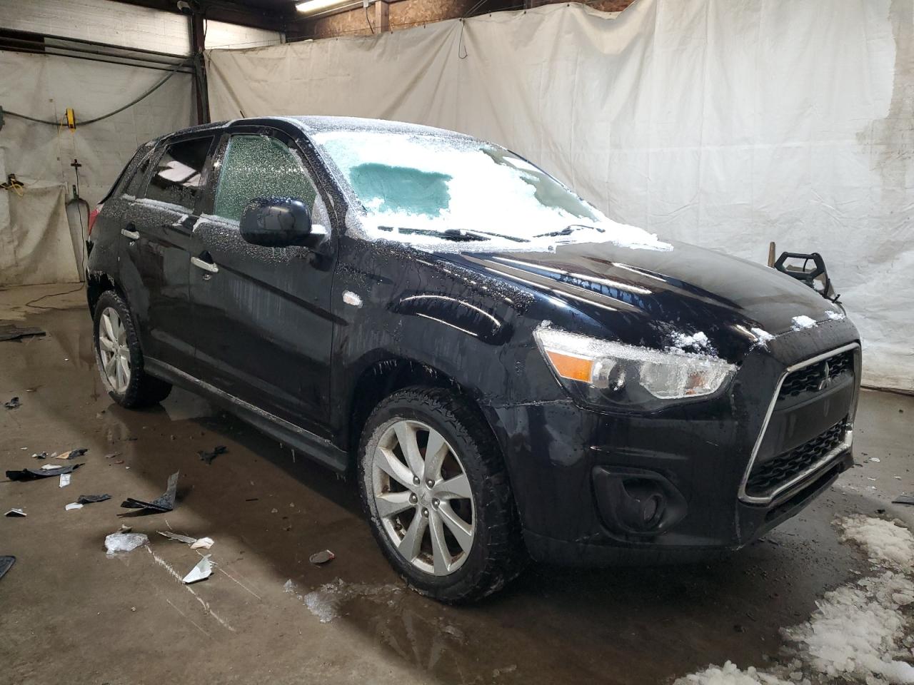2015 Mitsubishi Outlander - Image 4