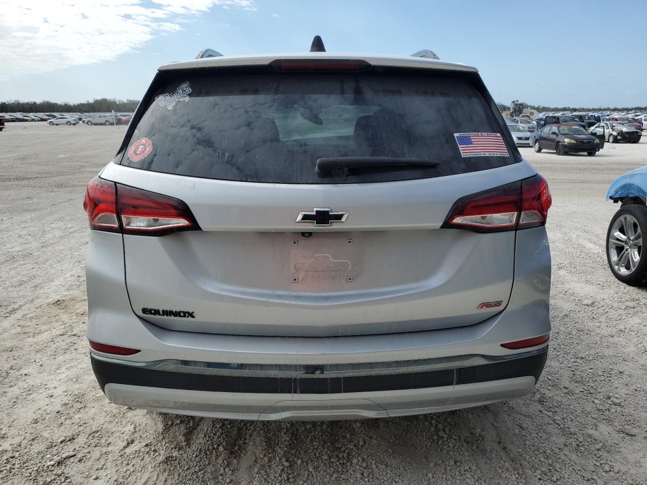 2022 Chevrolet Equinox - Image 6