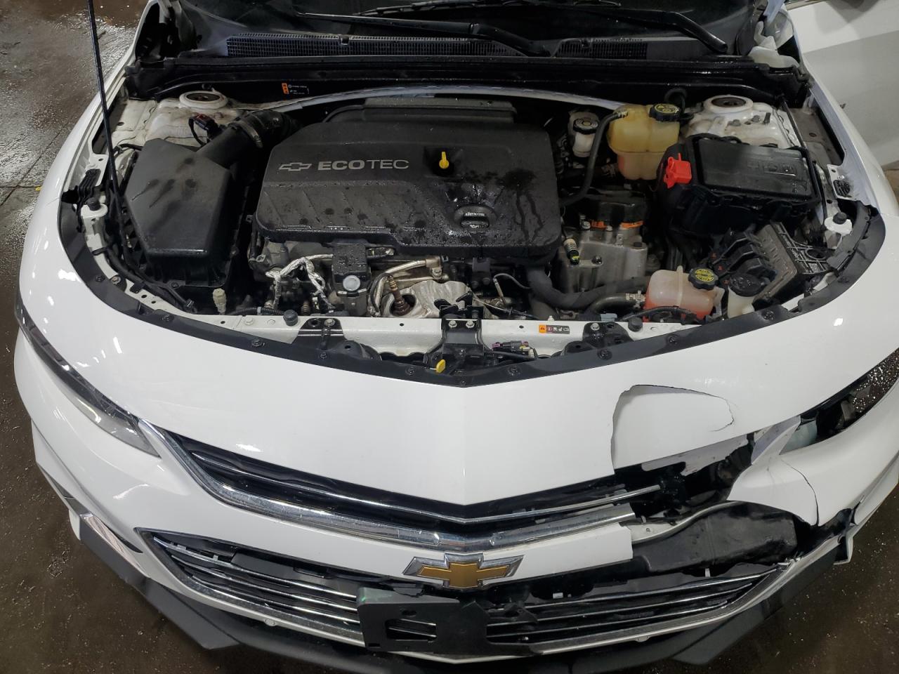 2017 Chevrolet Malibu - Image 12