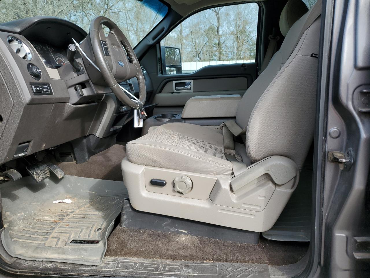 2010 Ford F-150 - Image 7