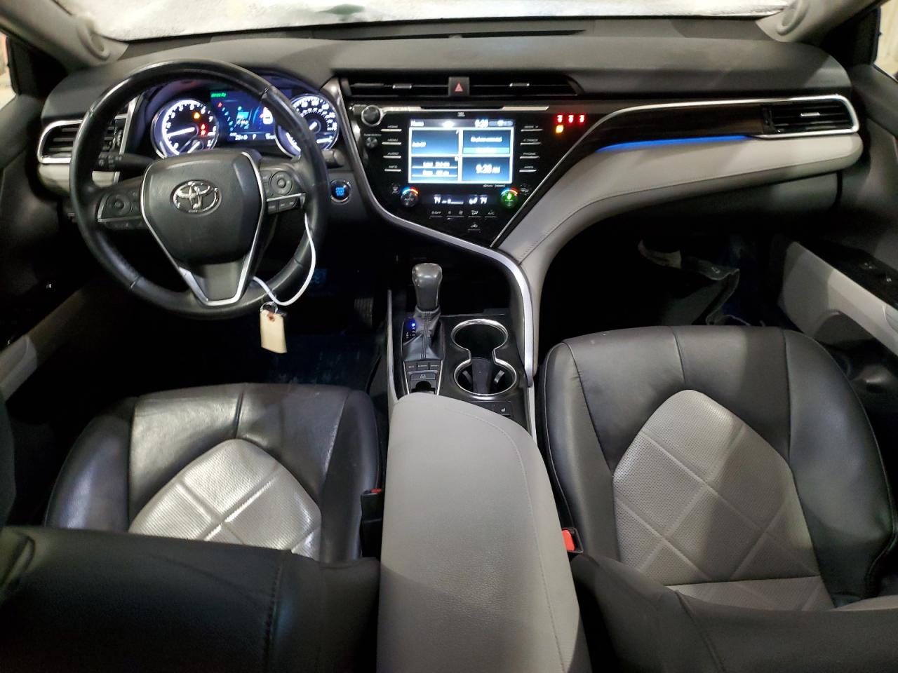 2018 Toyota Camry - Image 8