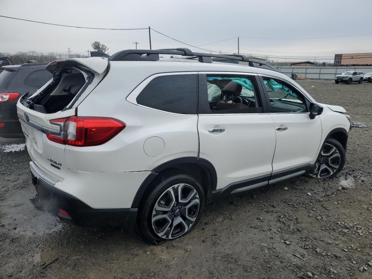2024 Subaru Ascent - Image 3