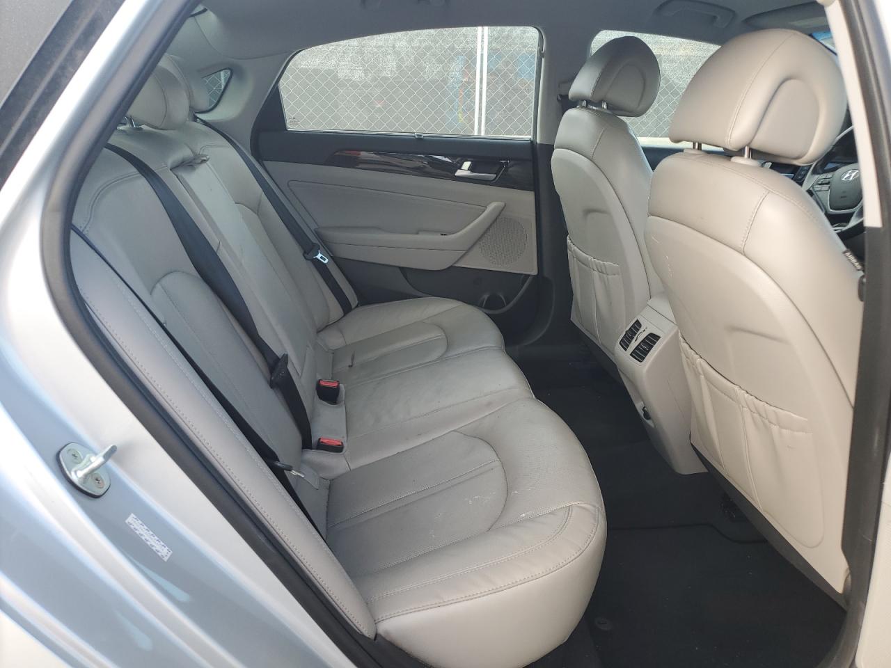 2017 Hyundai Sonata - Image 10