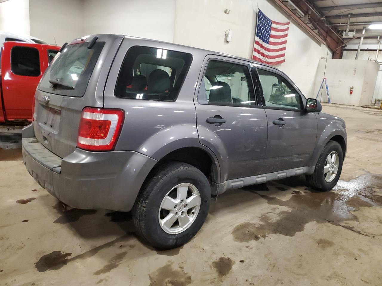 2010 Ford Escape - Image 3