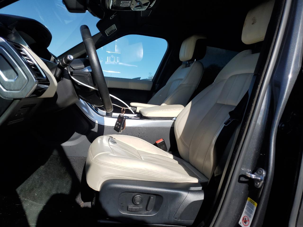 2020 Land Rover Range Rover - Image 7