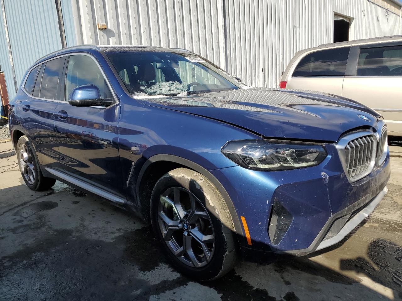 2022 BMW X3 - Image 4