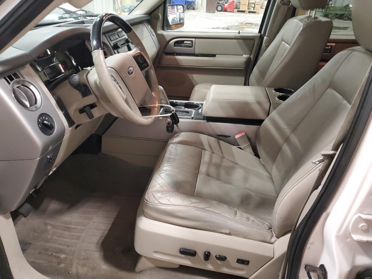 2013 Ford Expedition - Image 7