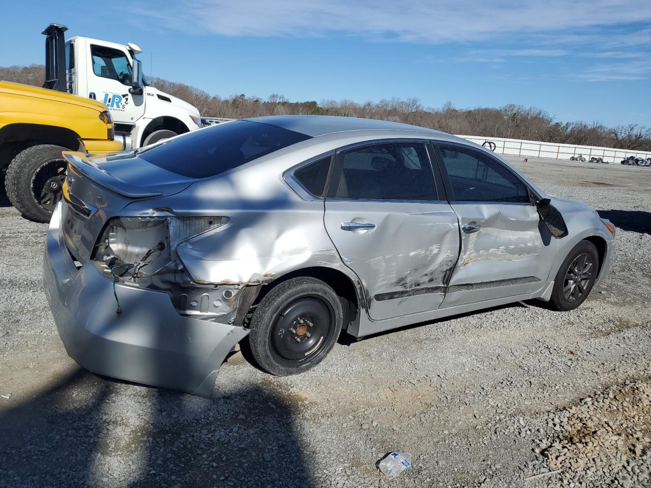 2015 Nissan Altima - Image 3