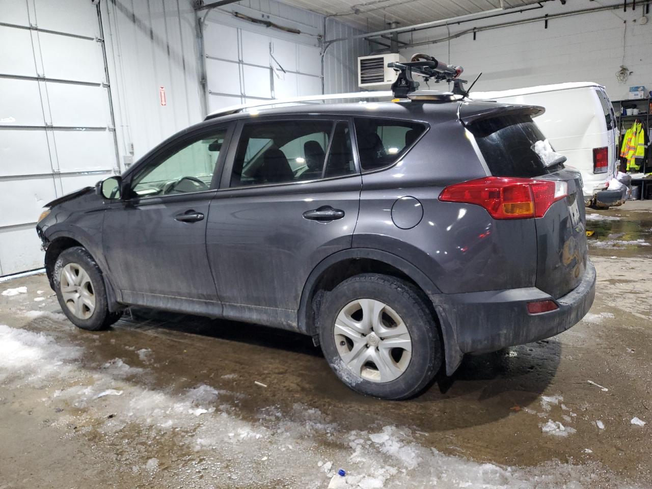 2015 Toyota RAV 4 - Image 2