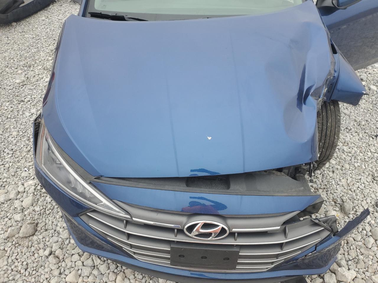 2020 Hyundai Elantra - Image 11