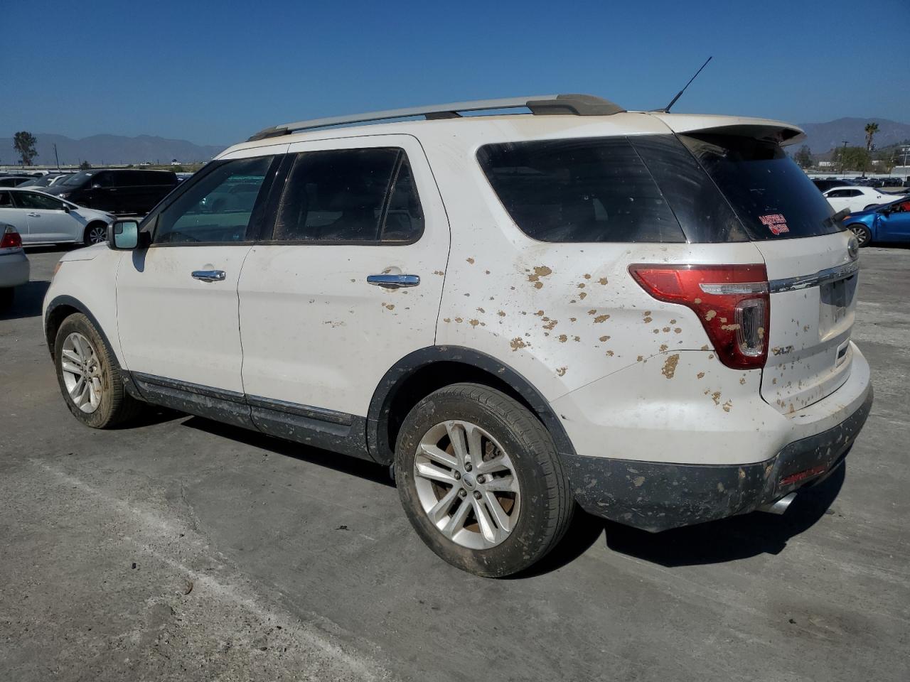 2014 Ford Explorer - Image 2