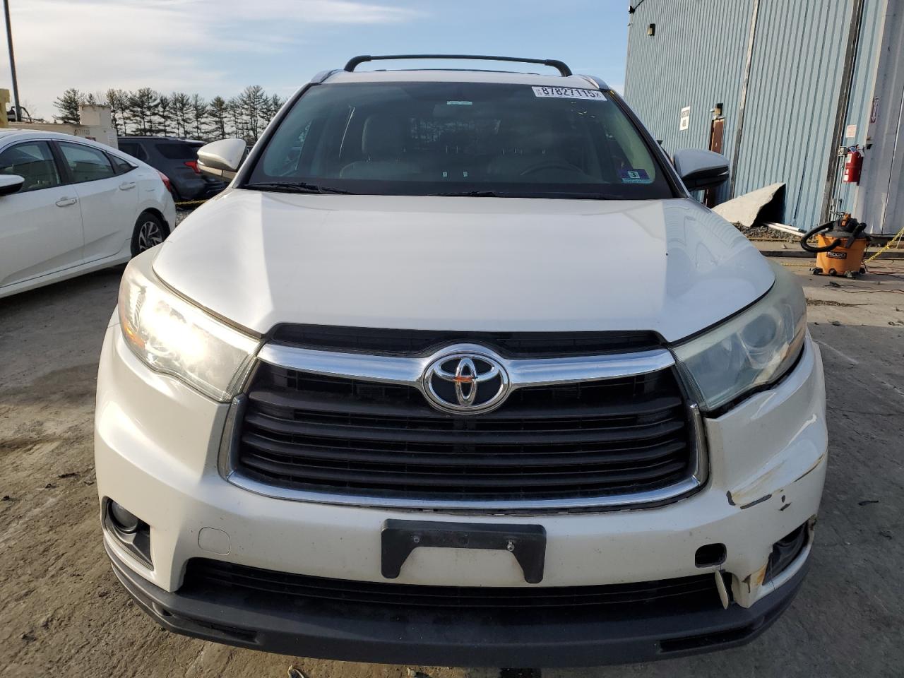 2015 Toyota Highlander - Image 5