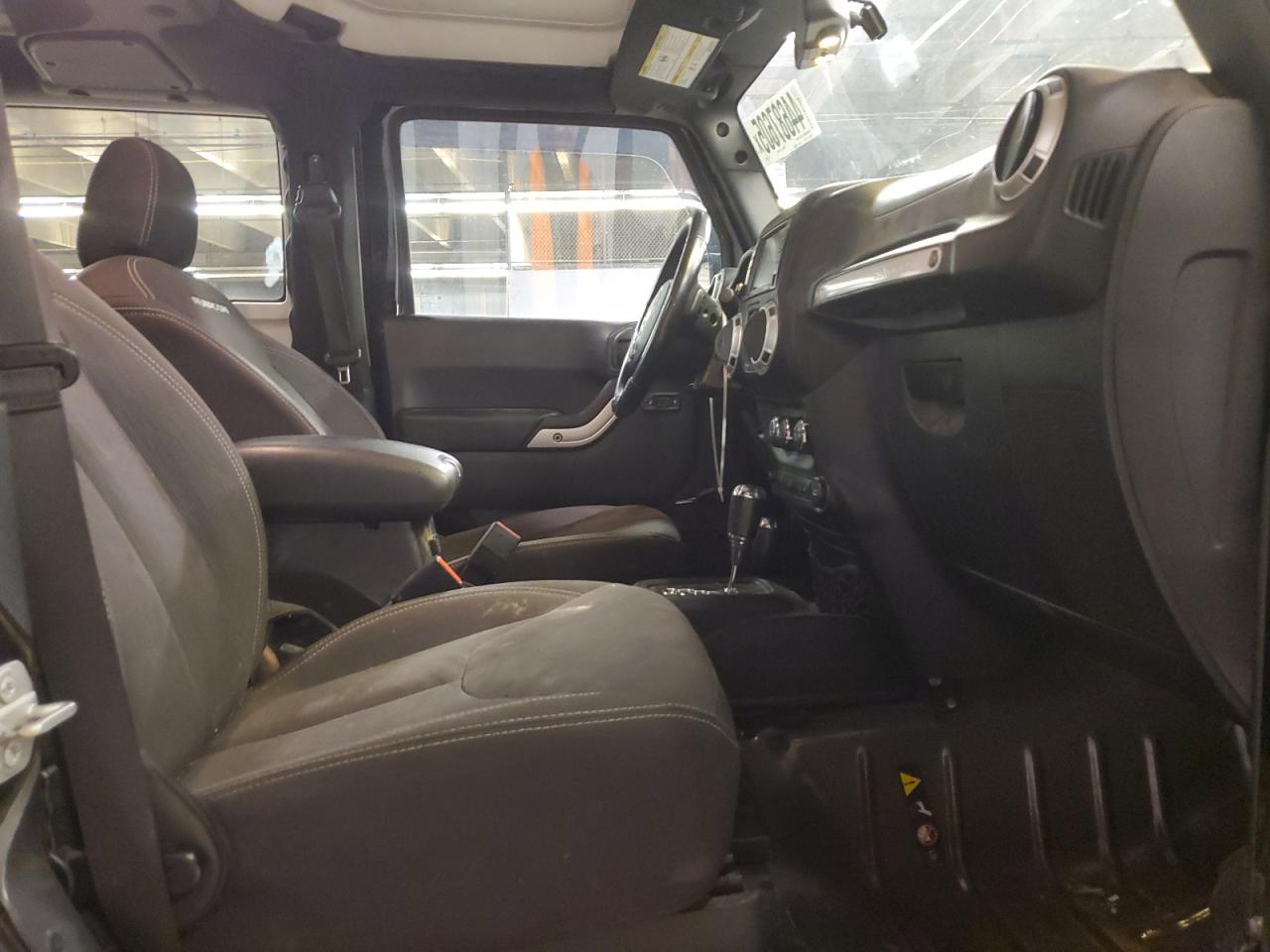 2018 Jeep Wrangler - Image 10