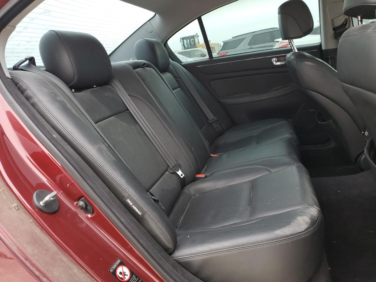 2010 Hyundai Genesis - Image 11