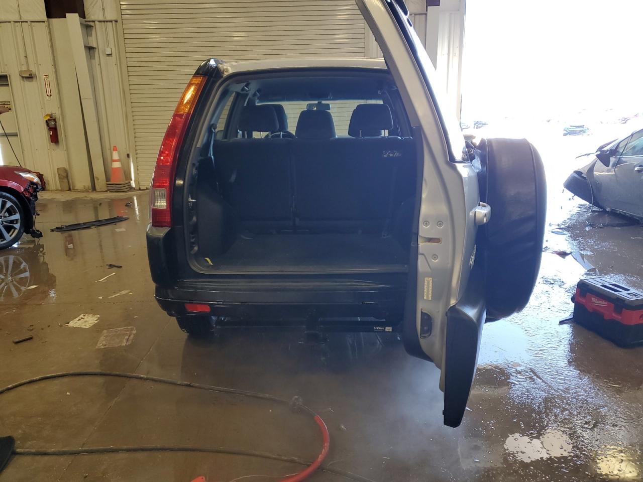 2004 Honda CR-V - Image 6