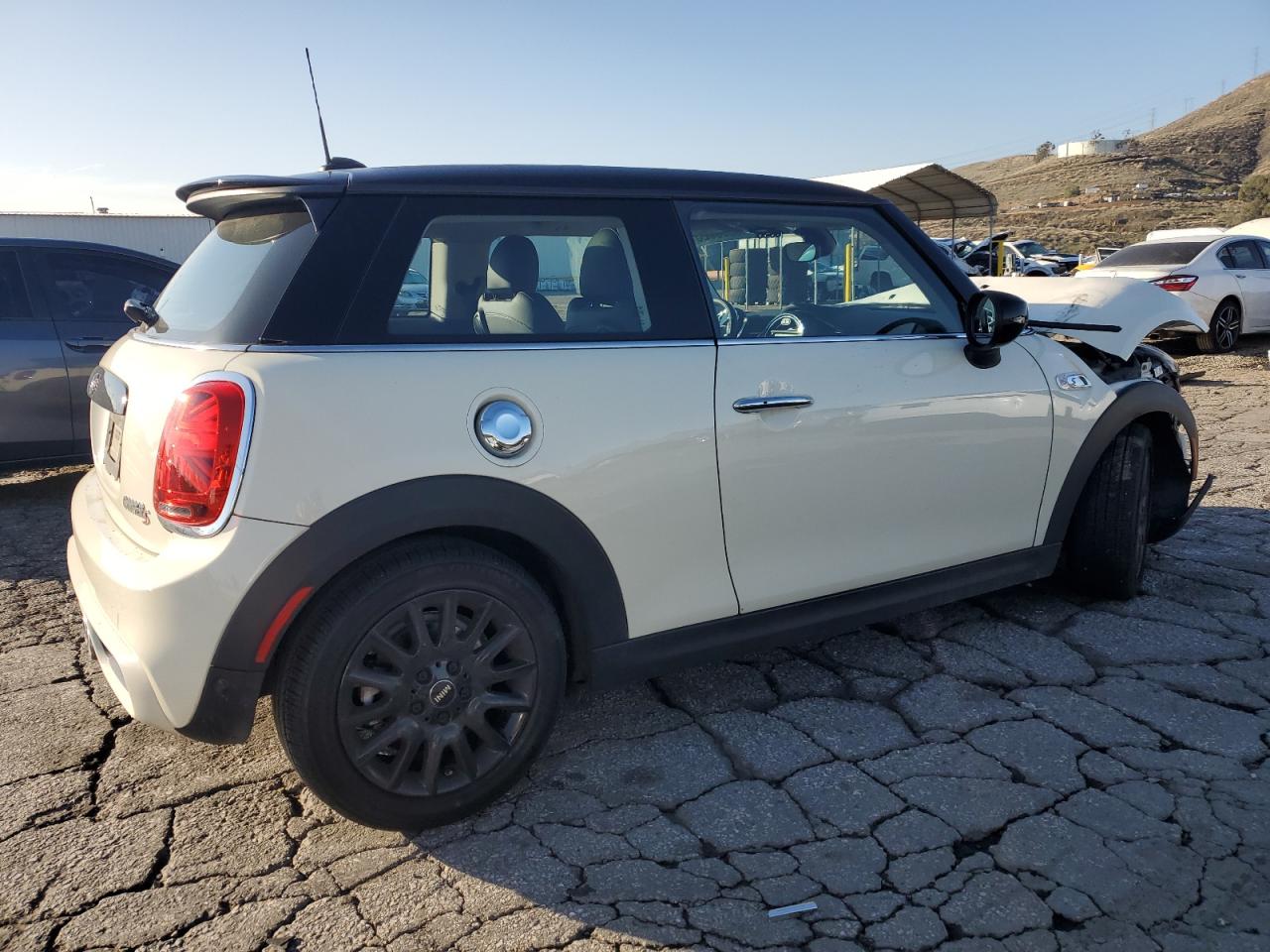 2020 MINI Cooper - Image 3