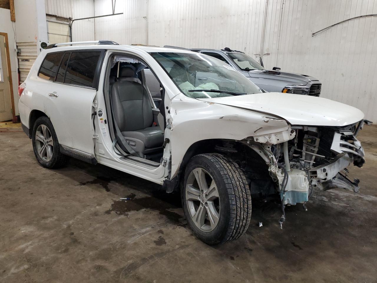 2011 Toyota Highlander - Image 4