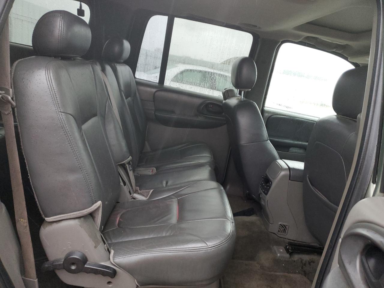 2003 Chevrolet TrailBlazer - Image 11