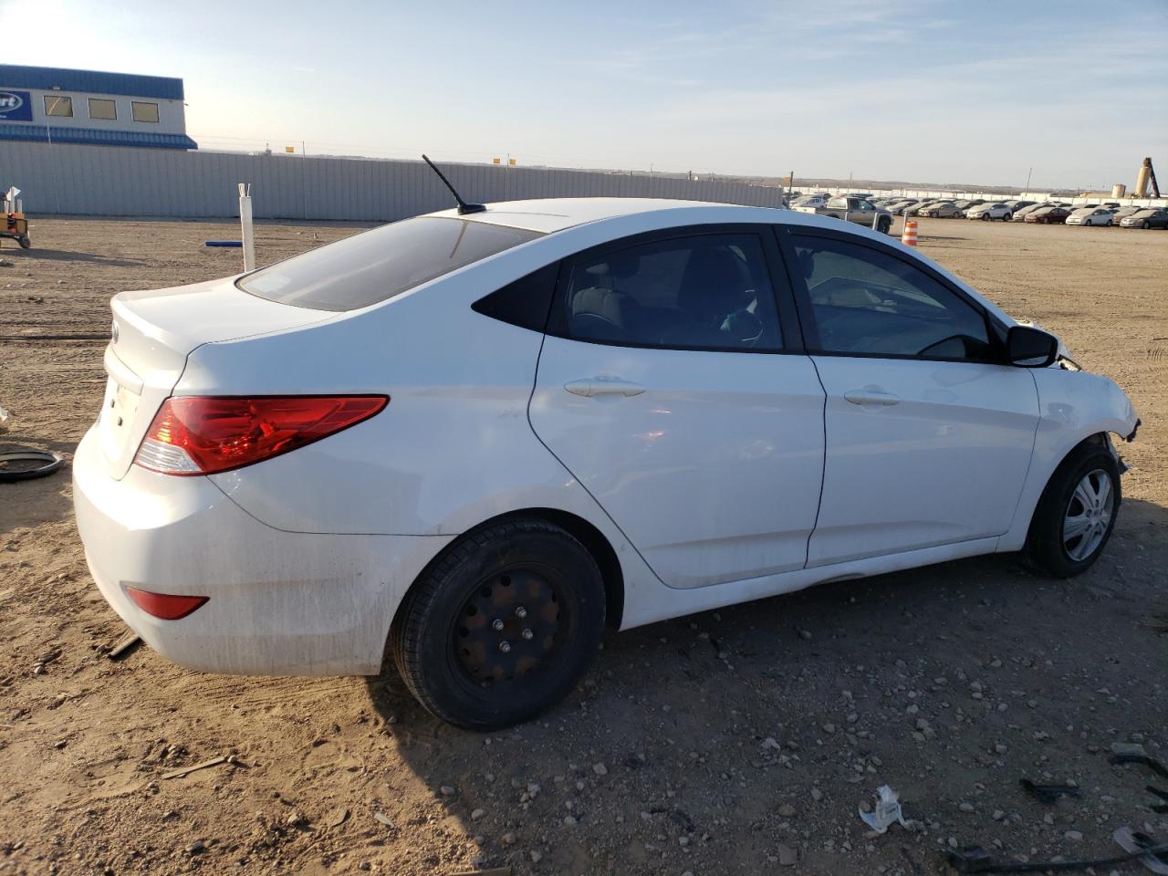 2014 Hyundai Accent - Image 3