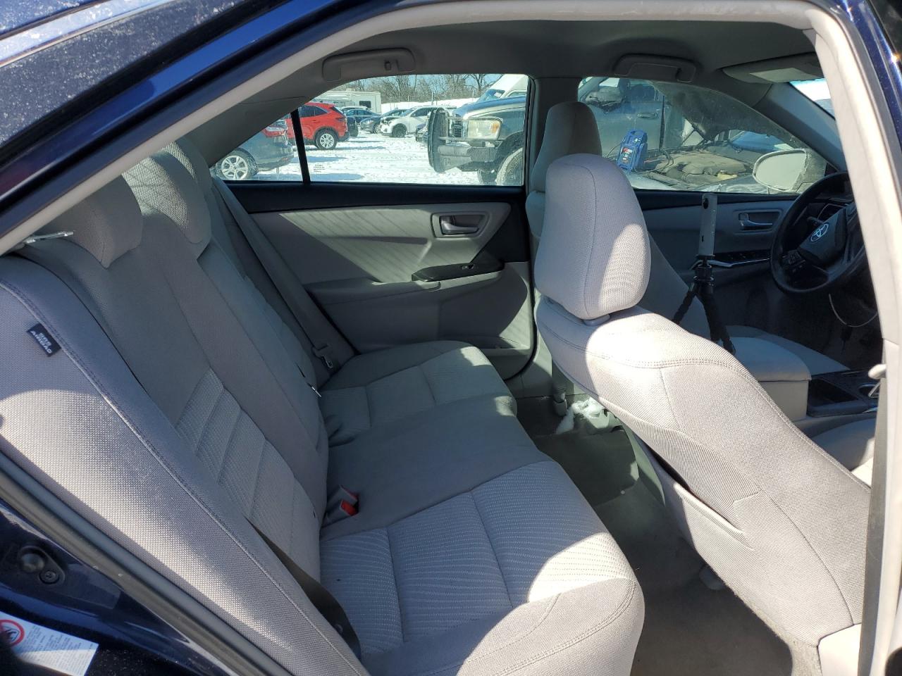 2015 Toyota Camry - Image 11