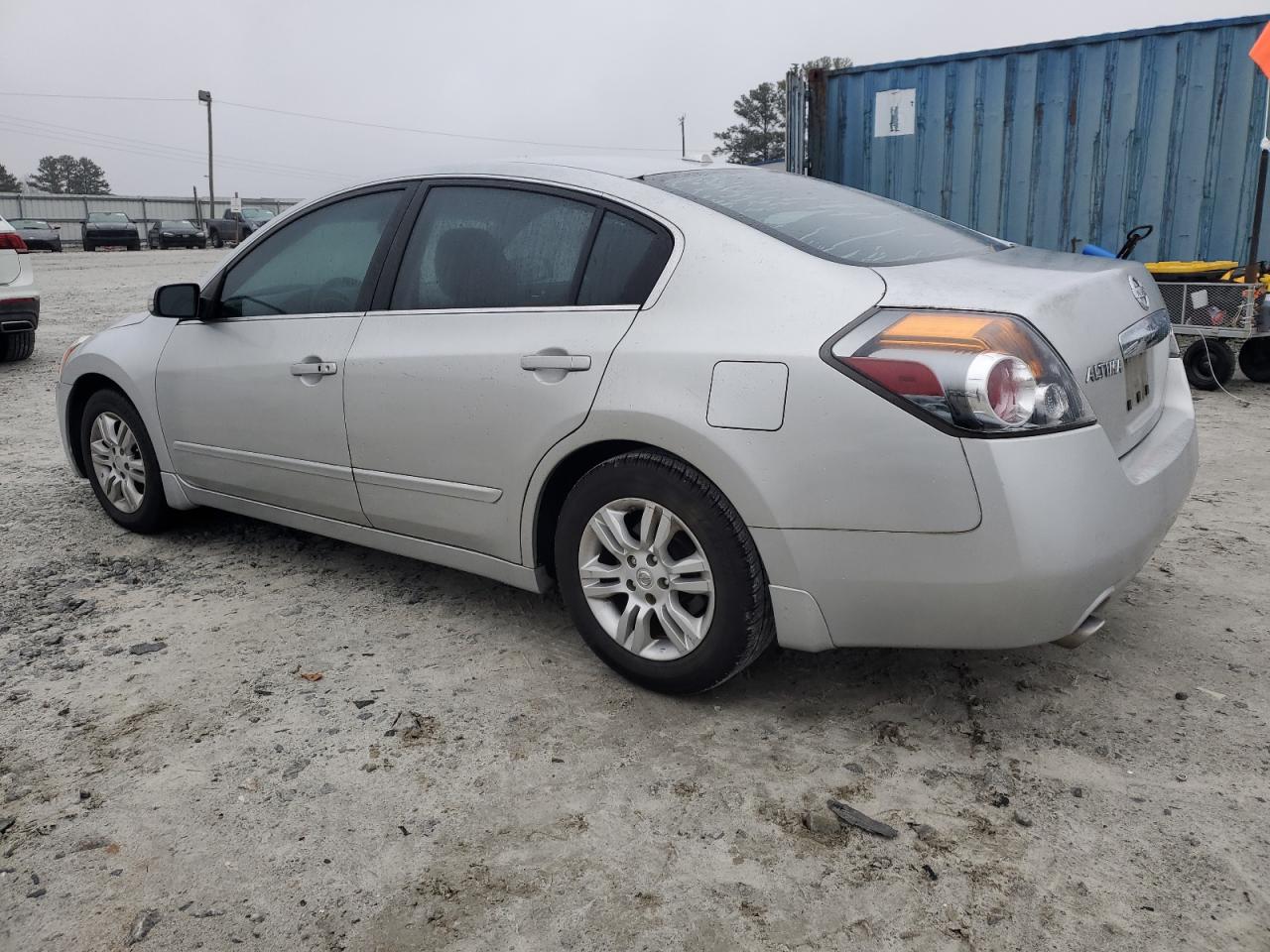 2010 Nissan Altima - Image 2