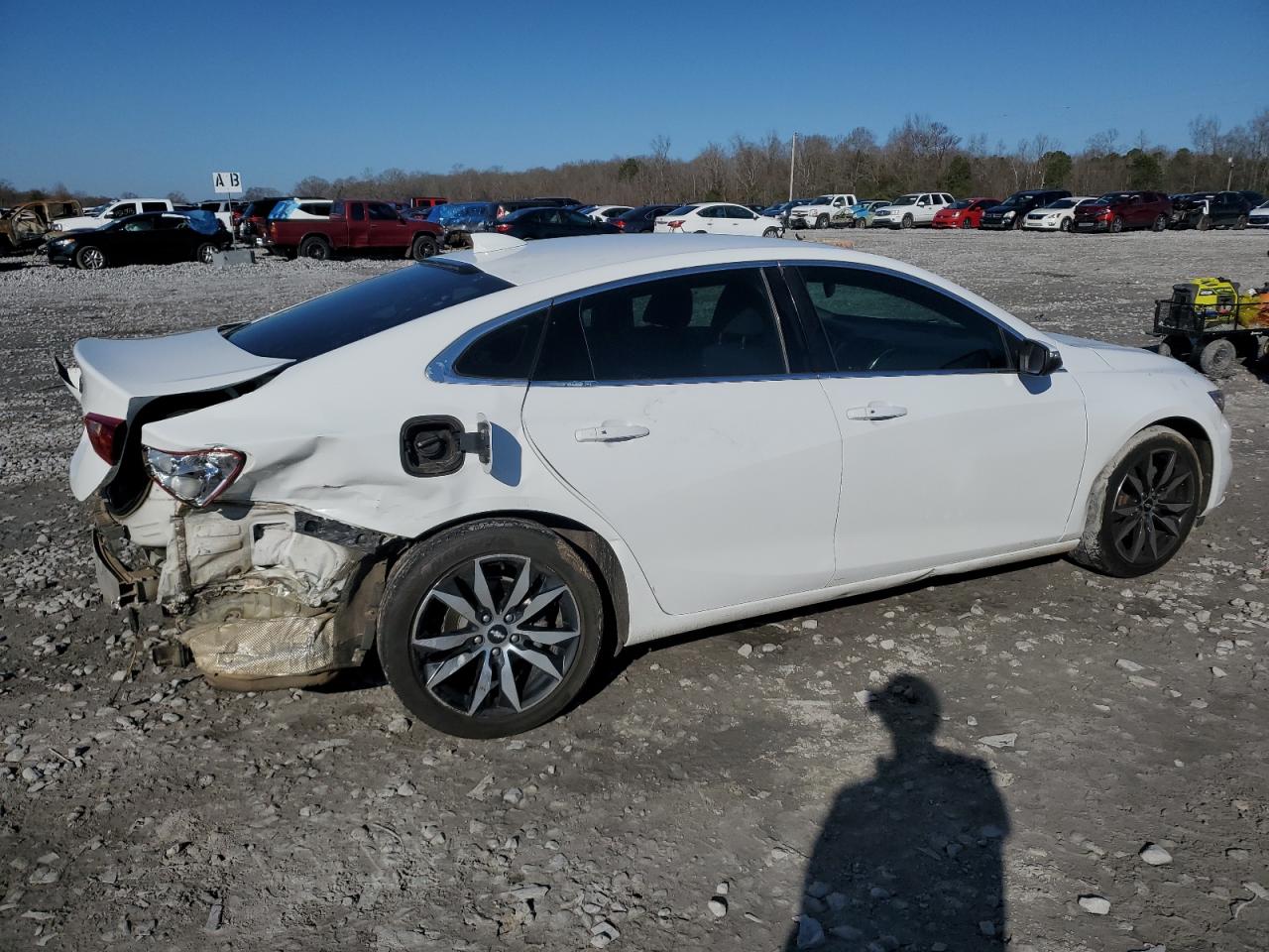 2016 Chevrolet Malibu - Image 3